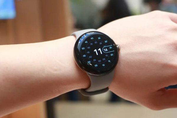 İşte Google'ın yeni akıllı saati: Pixel Watch 2