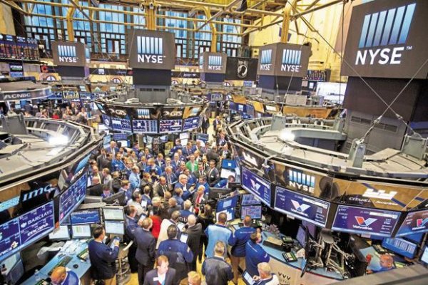 Dow Jones geriledi, S&P 500 ve Nasdaq yükselişle kapandı