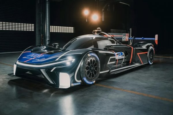 Toyota, hidrojenden güç alan yarış otomobili konseptini tanıttı