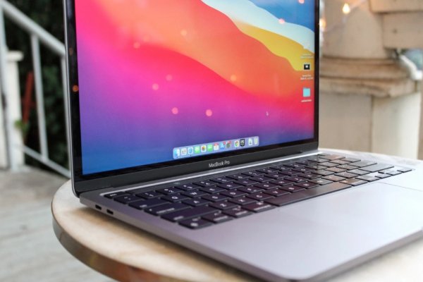 Apple geri dönüştürülmüş MacBook'ları indirimle satmaya başladı