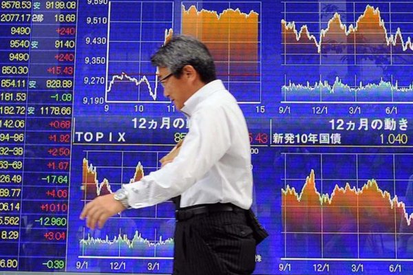 Yabancı yatırımcılar Japon hisse senedi satışında rekor kırdı