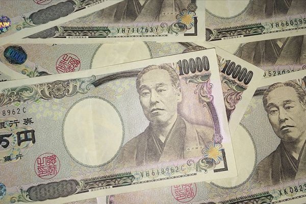 Haftaya Yen yükselişle dolar düşüşle başladı