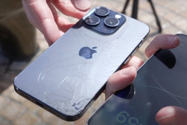 iPhone 15 Pro'nun titanyum tasarımı dayanıksız çıktı