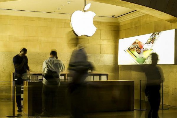 Apple iPhone satışlarını artırmak için Çin'de en büyük mağazayı açtı