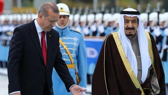 Suudi Kral Rus Marşı'yla mı karşılandı