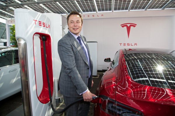 Çinli şirket Tesla'ya ortak oldu