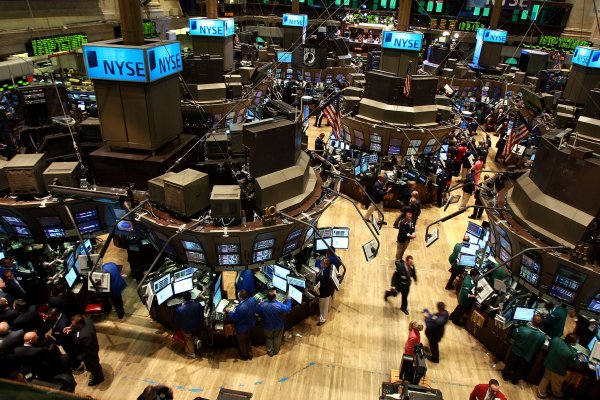 S&P 500, Dow Jones ve Nasdaq yeni güne düşüşle başladı - 29 Nisan 2022