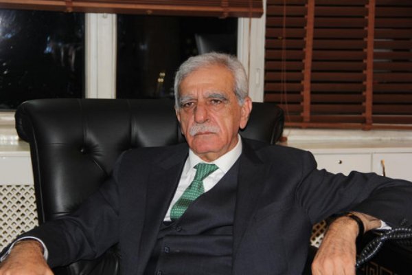 HDP’li üç belediye başkanı görevden alındı yerlerine valiler atandı