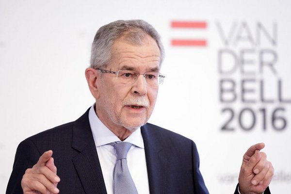 Avusturya'da aşırı sağcı aday kaybetti