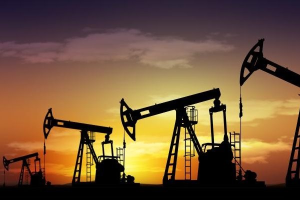OPEC'in petrol üretimi Ocak'ta düştü