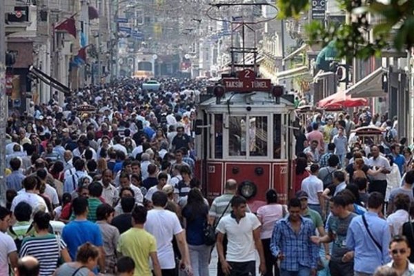 Türk vatandaşlığına geçen Suriyeli sayısı açıklandı