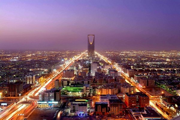 Suudi Arabistan'ın not görünümü yükseldi