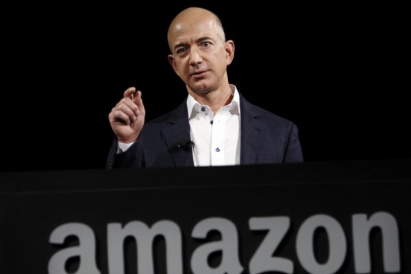 Jeff Bezos artık en zengin 2'nci insan
