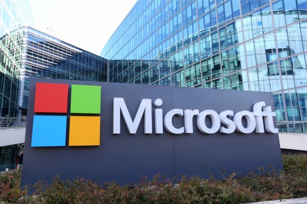 Microsoft'un net karı arttı