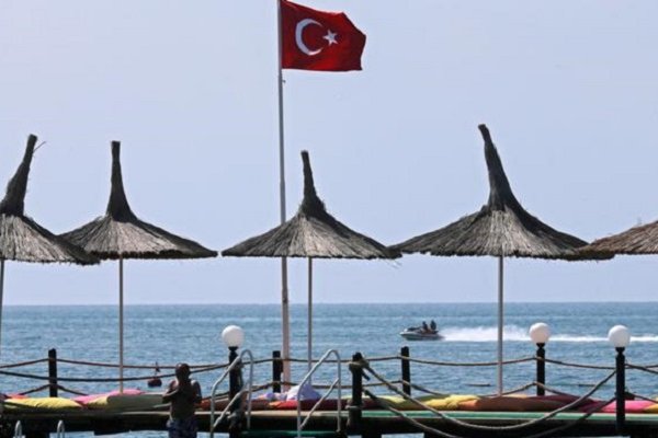 Antalya'da açık alanlara alkol yasağı