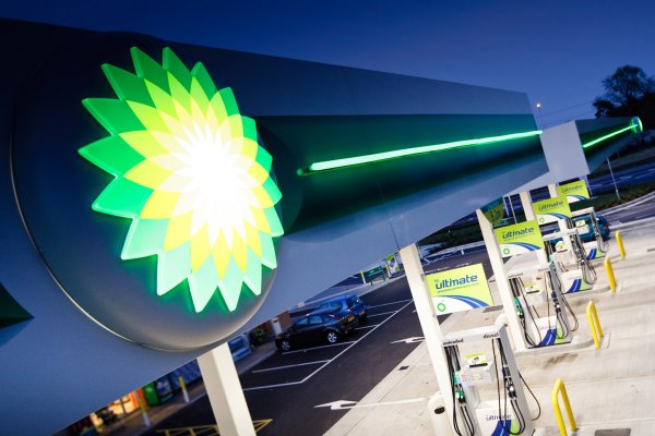 BP: Ukrayna'daki savaş temiz enerjiye geçişi hızlandıracak