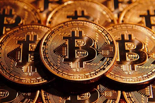 Sanal para birimi Bitcoin'den kırılması güç rekor