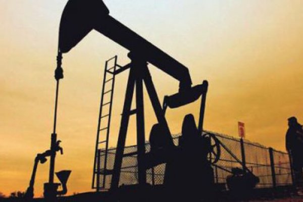 İran'ın eski OPEC temsilcisi: Petrol 55-60 dolar bandında dengelenecek