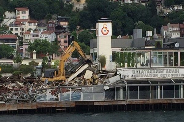 Galatasaray Adası'nda yıkım, kulüpten sert tepki