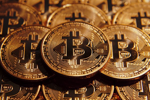Bitcoin Haziran zirvesinin yüzde 40 altına geriledi
