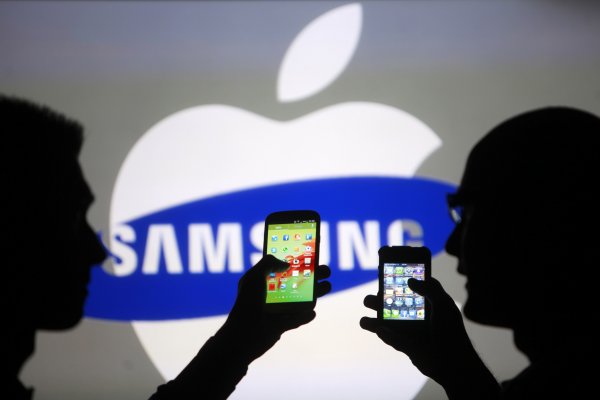 Samsung yıllar sonra Apple'ı tahtından indirdi!