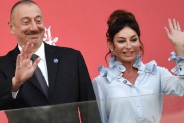 Azerbaycan seçimlerinde zafer Aliyev'in