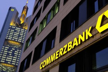 Commerzbank gelir beklentisini yükseltti