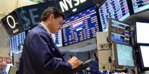 New York Borsası yatay açıldı