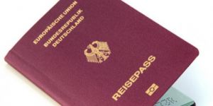 Almanya çifte pasaportu onayladı