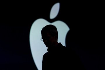 Apple'ın geliri rekor kırdı, iPhone satışları düştü