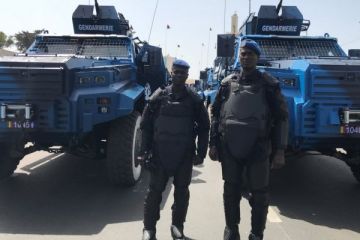 Senegal Cumhurbaşkanı'nı Türk zırhlıları korudu