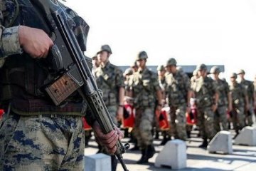 Milli Savunma Bakanı Canikli'den bedelli askerlik açıklaması
