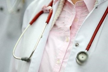 Antalya'da sağlık çalışanlarının izinleri iptal edildi