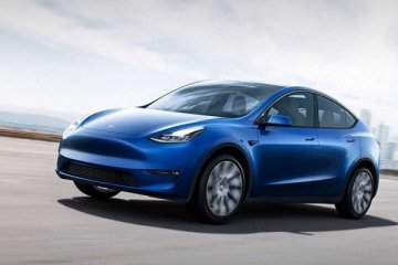 Tesla yeni elektrikli otomobil modelini tanıttı
