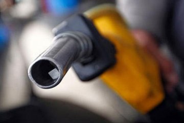 Suudi Arabistan'da benzine yüzde 50 zam