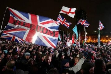 AB ile Birleşik Krallık arasında Brexit kavgası kızışıyor