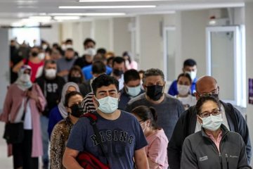 İstanbul'da hastanelerde aşı kuyruğu
