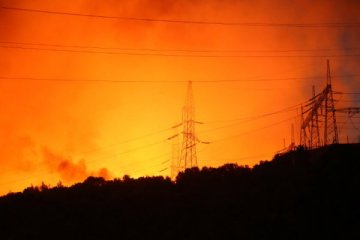 Kemerköy Termik Santrali'ni tehdit eden bir yangın söz konusu mu?