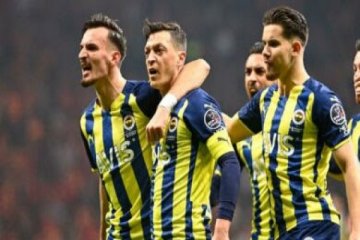 Fenerbahçe Galatasaray’ı uzatmalarda devirdi
