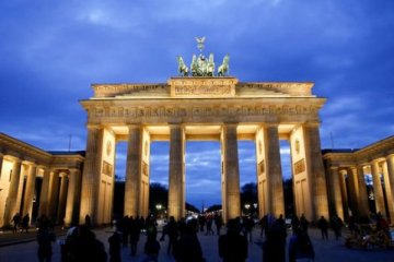 Almanya, 2022 için büyüme tahminini düşürdü