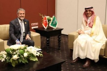 Nebati, Suudi mevkidaşı Al-Jadaan ile görüştü