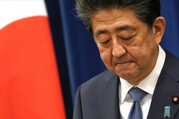 Eski Japonya Başbakanı silahlı saldırıda öldürüldü