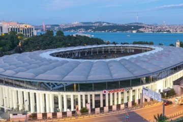 Beşiktaş, KAP'a bildirdi: Stadın adı değişiyor