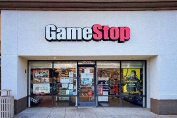 Satışlardaki erime durmadı GameStop CEO'su koltuğundan oldu