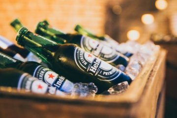 Hollandalı bira üreticisi Heineken 1 euro karşılığında Rusya pazarından çıktı
