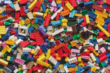 Lego petrolün alternatifini bulamadı, tuğlalarında kullanmayı sürdürecek