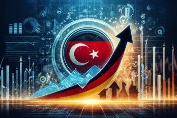 Türkiye'nin kredi notu "B-"den "B"ye yükseltildi