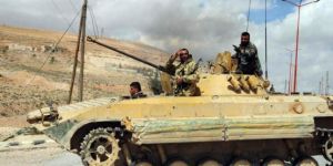 Suriye ordusu Türkiye sınırında