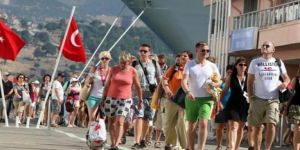 Turist sayısı Mart'ta dibe vurdu