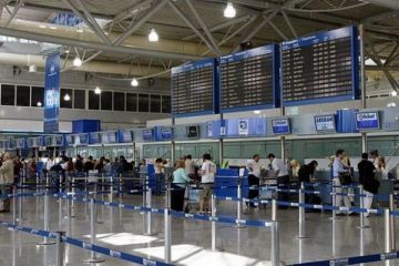 Yunanistan 1 günde 14 havalimanını Almanlara devretti